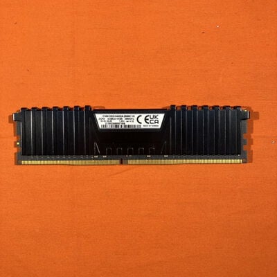 【なんば店】中古  PC4-21300 16GB デスクトップ用 135638 