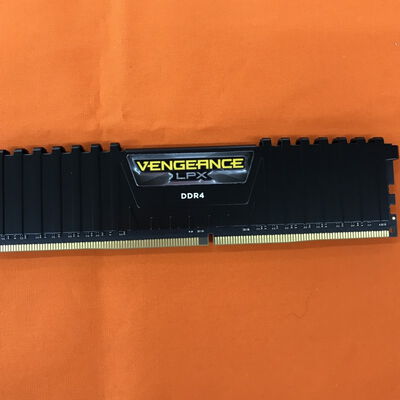 【なんば店】中古  PC4-21300 16GB デスクトップ用 135638 
