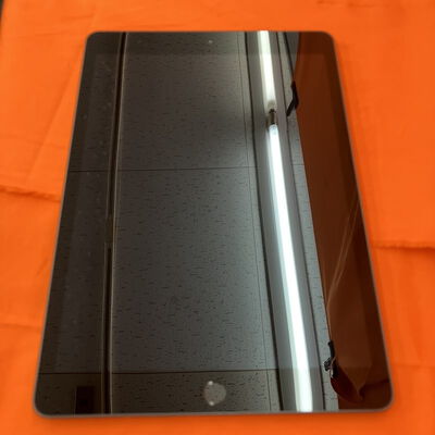 【なんば店】中古  Apple iPad 10.2インチ (第8世代/2020) Wi-Fi 32GB スペースグレイ MYL92J/A 143620【在庫処分!】 