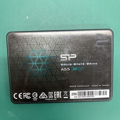 【神戸・三宮店】中古  各社 2.5インチ SSD 256GB SATA 124394 
