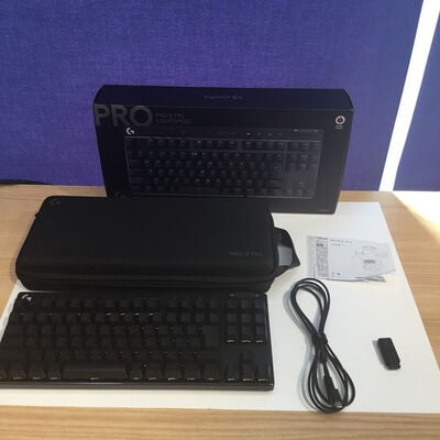 【松山環状枝松店】中古  Logicool PRO X TKL Wireless Gaming Keyboard G-PKB-003WL-LNBK 4560000819 