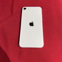 中古  【au】Apple iPhoneSE 4.7インチ (第2世代/2020) 64GB (ホワイト) MHGQ3J/A 新パッケージ版 146172 