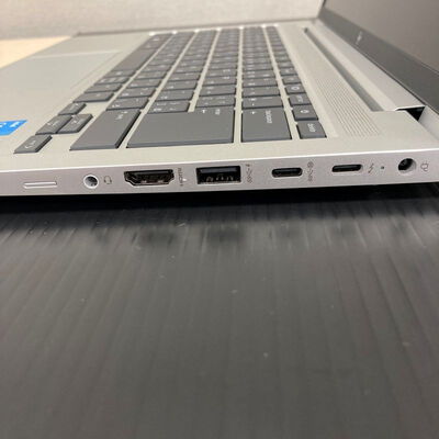 【静岡東瀬名店】中古  HP ELITEBOOK 640 G10 (Intel Core i3 1315U/8GB/256GB/オンボード/あり/なし/Win11Pro) 168479 