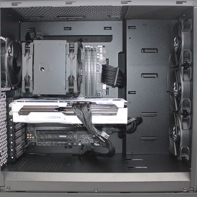 【通販センター】中古  SEVEN ZEFT(AMD Ryzen 9 9950X3D 16 Core Processor/32GB DDR5 (PC5)/SSD2TB/DVDマルチ/AMD Radeon RX 9070 XT 16GB/W11H64 MAR) 197927 