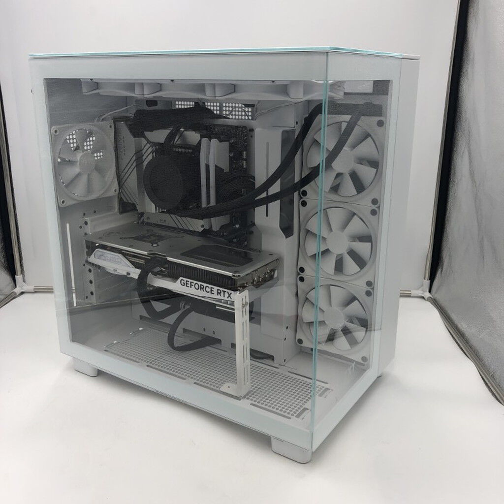 中古 自作PC H9White(i7 13700K/32GB/SSD500GB+2TB/RTX4070 Ti SUPER