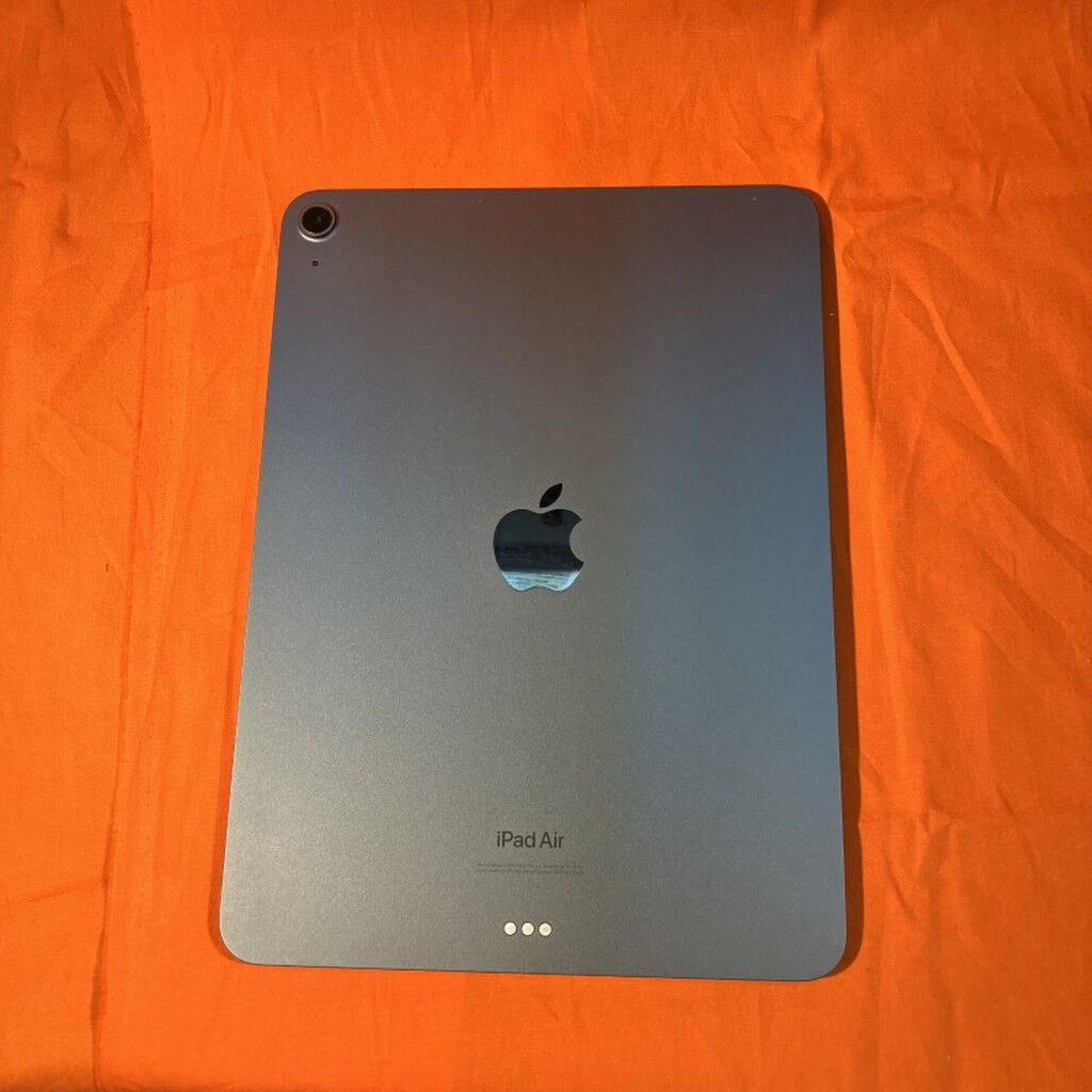 中古 Apple iPad Air （第5世代/2022） Wi-Fi 64GB スペース