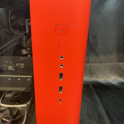 【横浜駅前店】中古  自作PC(Ryzen9 9900X/32GB/RX7800XT/ストレージ無し・OS無し/Wifi) 200939 