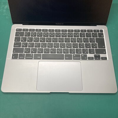 【浦添城間店(沖縄)】中古  Apple MacBook Air 13インチ 2020 (M1 8CPU 8GPU/16GB/512GB) スペースグレイ 5070001679 
