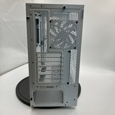 【なんば店】中古  NZXT CC-H52FW-01(H5 FLOW WH E-ATX ｶﾞﾗｽ) 3280023396 