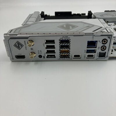 【なんば店】中古  ASRock X870 Steel Legend WiFi (X870 AM5 ATX DDR5) 172202 