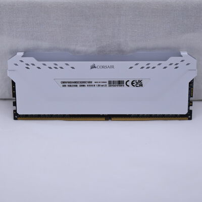 【通販センター】中古  PC4-25600 8GB デスクトップ用(DDR4-3200) 140727 