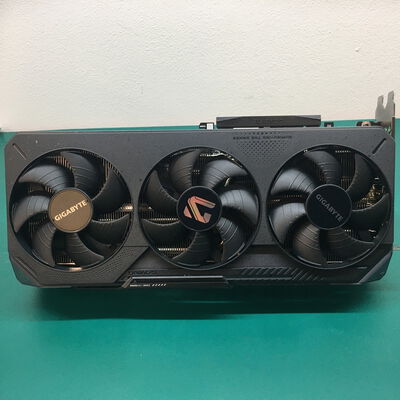 【佐賀南部バイパス店】中古  GIGABYTE GV-R9070XTGAMING OC-16GD (RX9070XT 16G) 176942 