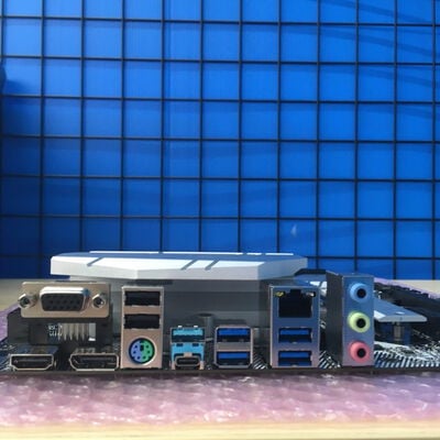 【博多店】中古  ASRock B550M Pro4 (B550 AM4 mATX DDR4) 142938 