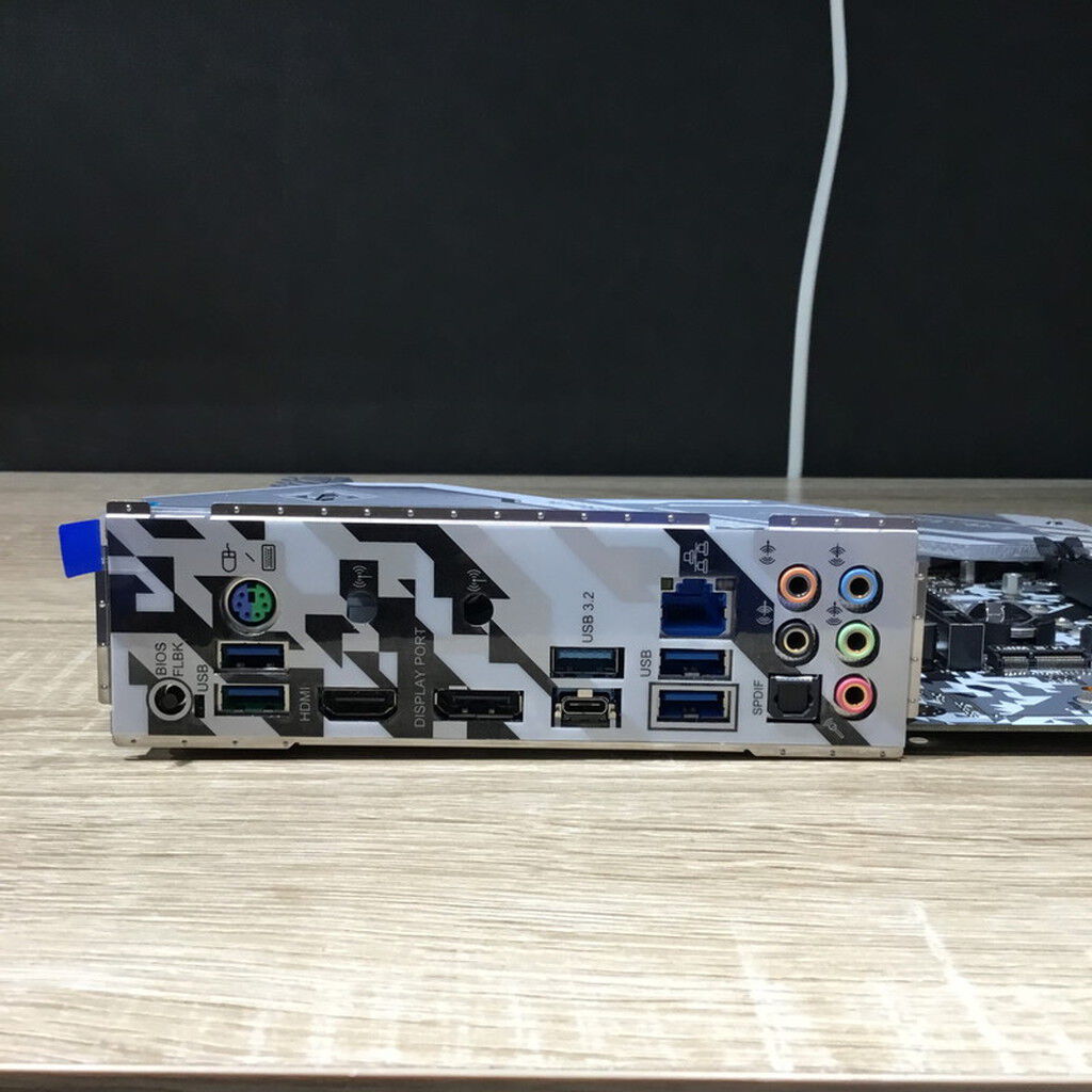 中古 ASRock Z690 Steel Legend (Z690 1700 ATX DDR4) 148230 （351371