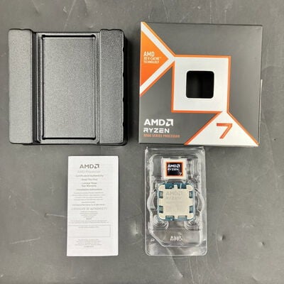 【大須店】中古  AMD Ryzen 7 9800X3D (AM5/4.7/104M/C8/T16/120W) 172566 
