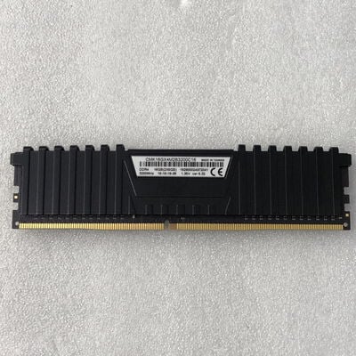 【甲府飯田店】中古  PC4-25600 8GB デスクトップ用 140727 