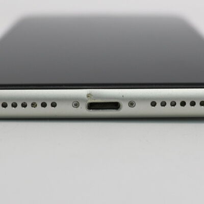 【札幌店】中古  【au】 Apple iPhone11 6.1インチ 64GB (ホワイト) MWLU2J/A 140594 