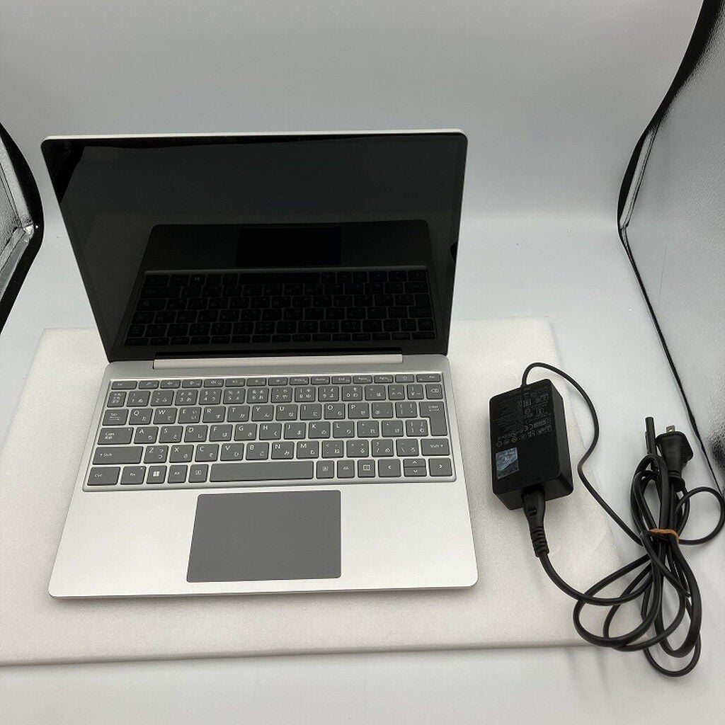 中古 Microsoft Surface Laptop Go 2(i5-1135G7/8GB/SSD256GB/12.4