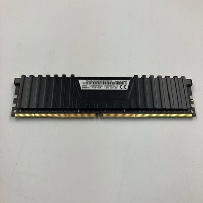 【なんば店】中古  PC4-21300 16GB デスクトップ用(DDR4-2666) 135638 