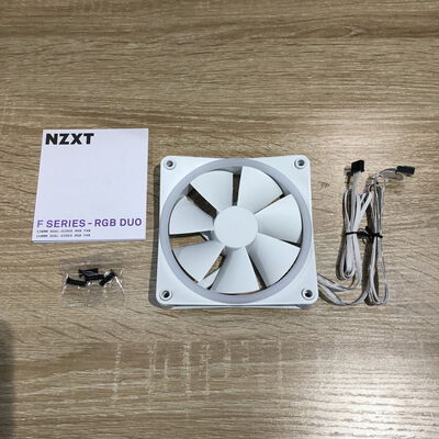 【松山環状枝松店】中古  NZXT RF-D12SF-W1(F120 RGB DUO WH) 4560001727 