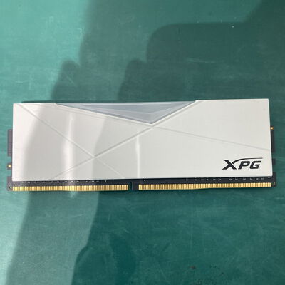 【浦添城間店(沖縄)】中古  PC4-25600 8GB デスクトップ用(DDR4-3200) 140727 