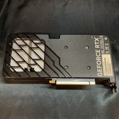 【横浜駅前店】中古  Palit NE64060S19P1-1070L(RTX4060 8G Infinity 2 OC) 175581 