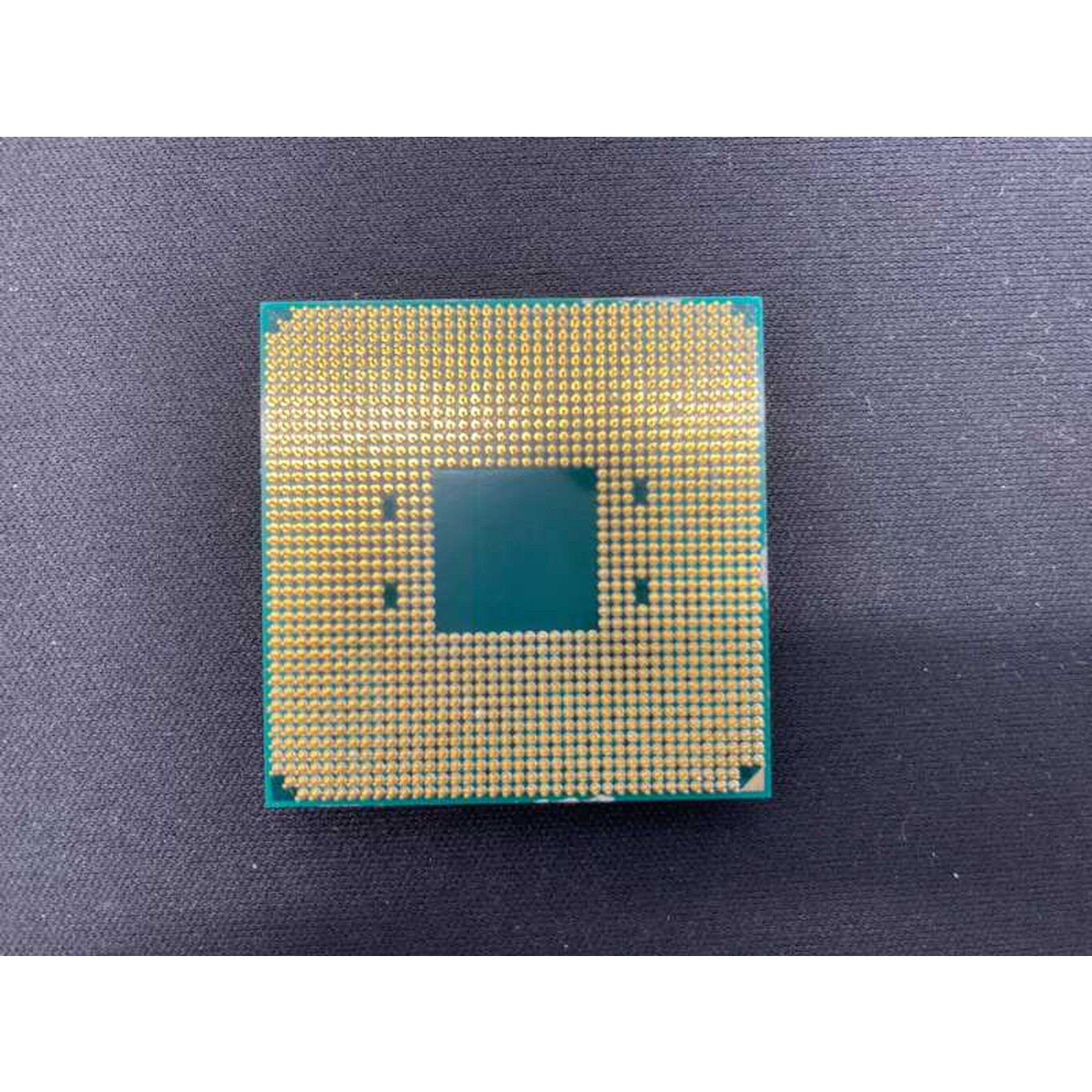 中古 AMD Ryzen 9 3900X (AM4/3.8/70M/C12/T24/105W) 140023 （332363