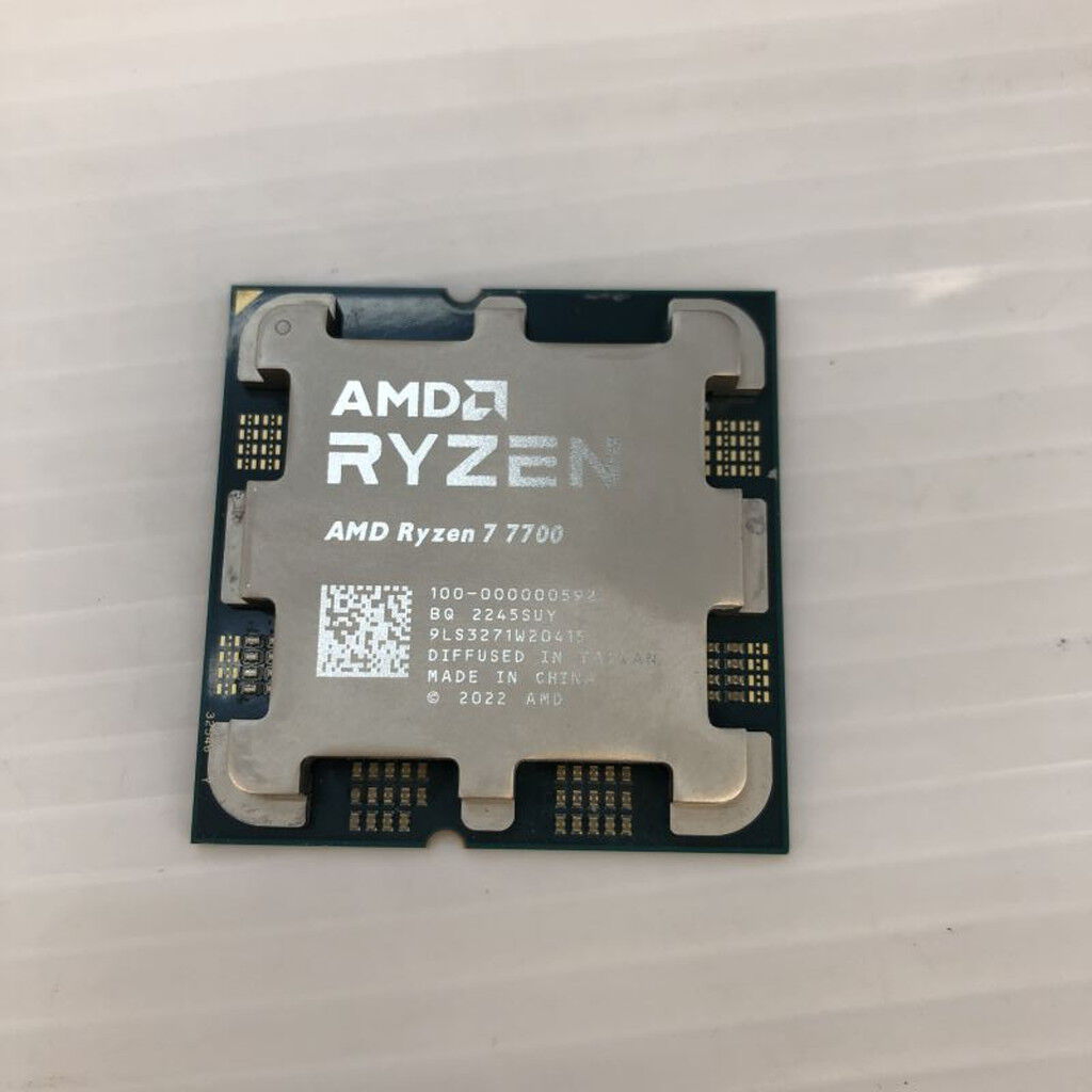 中古 AMD Ryzen 7 7700 (AM5/3.8GHz/40M/C8/T16/65W) 154483 （395757