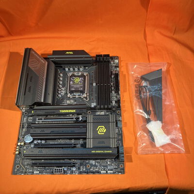 【なんば店】中古  MSI MAG Z890 TOMAHAWK WIFI (Z890 1851 ATX DDR5) 172188 