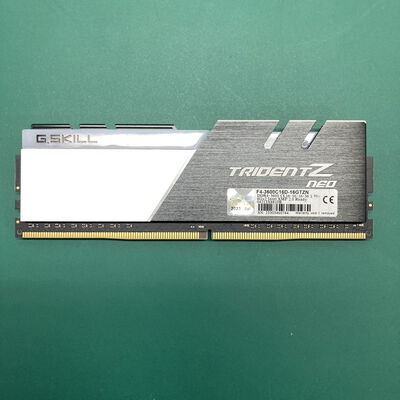 【神戸・三宮店】中古  PC4-28800 8GB デスクトップ用 140733 