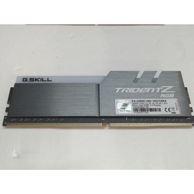 【前橋ｲﾝﾀｰｱｶﾏﾙ店】中古  PC4-25600 8GB デスクトップ用(DDR4-3200) 140727 
