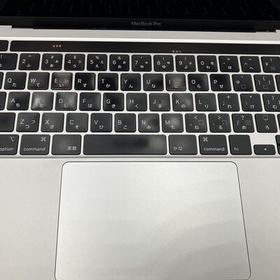 【熊本浜線店】中古  Apple MacBook Pro 13.3インチ (Core i5 2.0GHz/16GB/512GB) シルバー Touch Bar Magic Keyboard搭載モデル MWP72J/A (Early 2020) 4860000915 