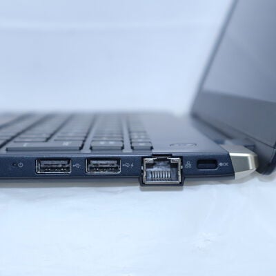【通販センター】中古  【ジャンク品/保証無/返品質問不可】Dynabook dynabook G83/M PG83MMC4GPBAD21 (Intel Core i5 8350U 1.70GHz/8GB/SSD256GB/-/オンボード/13.3/1920x1080/Wi-Fi/WEBCAM/OSなし) 186789 
