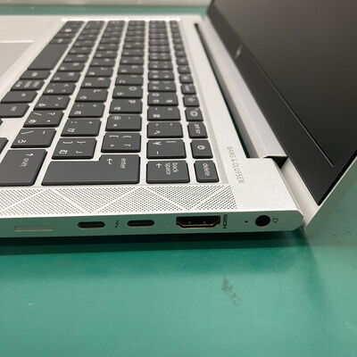 【浦添城間店(沖縄)】中古  HP EliteBook 830 G8 (INTEL Core i7 1165G7 2.8GHz/32GB/SSD512GB/-/オンボード/13.3/1920x1080/Wi-Fi/WEBCAM/W11H64) 182742 