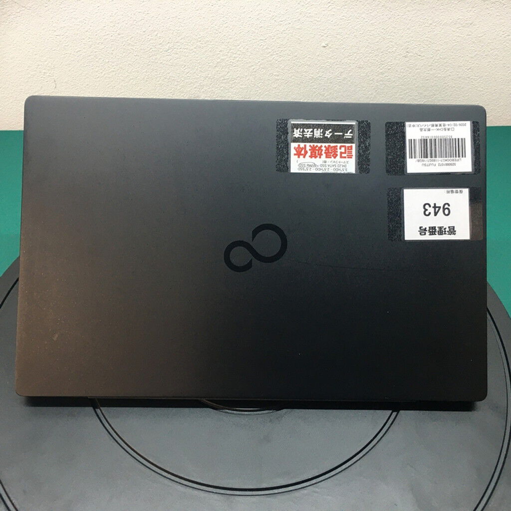 中古 FUJITSU LIFEBOOK(i7-1185G7/16GB/SSD256GB/ドライブなし/W11P