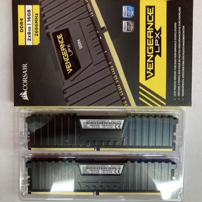 【千葉店】中古  CORSAIR　8GB 2枚組(合計16GB) PC4-21300/DDR4-2666 デスクトップ用 3250006209 