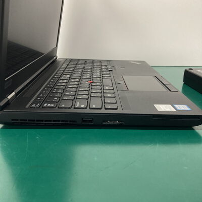【神戸・三宮店】中古  Lenovo ThinkPad P52　20MAS12700 (Core i7 8750H/16GB/SSD512GB/-/NVIDIA Quadro P1000 4GB/15.6ｲﾝﾁ/1920x1080/Wi-Fi/WEBCAM/W11H64) 176658 