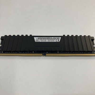 【神戸・三宮店】中古  PC4-21300 16GB デスクトップ用(DDR4-2666) 135638 