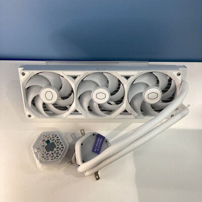 【博多店】中古  CLM MLX-D36M-A25SZ-VW (VRM 360mm ARGB WH 水冷) 3310005850 