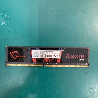 【富山本郷店】中古  PC4-21300 16GB デスクトップ用(DDR4-2666) 135638 