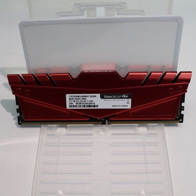 【札幌店】中古  PC4-28800 8GB デスクトップ用(DDR4-3600) 140733 