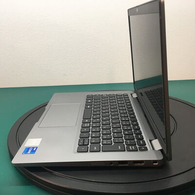 【佐賀南部バイパス店】中古  DELL Latitude 5320 (Intel Core i7 1185G7 3.0GHz/16GB/SSD256GB/-/-/13.3/1920x1080/Wi-Fi/WEBCAM/W11H MAR) 183658 