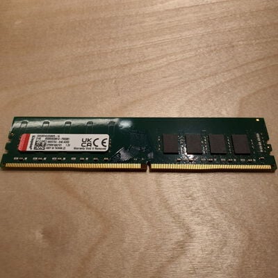 【鹿児島店】中古  PC4-25600 16GB デスクトップ用 140728 