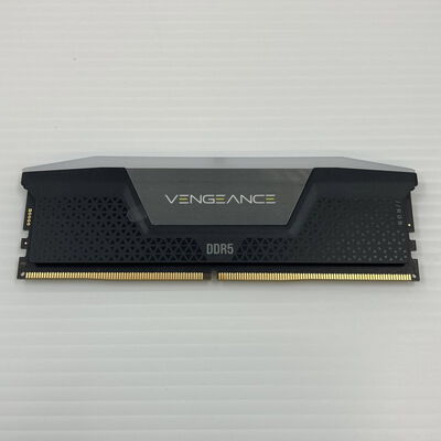 【秋葉原本店】中古  PC5-44800 16GB デスクトップ用 149153 