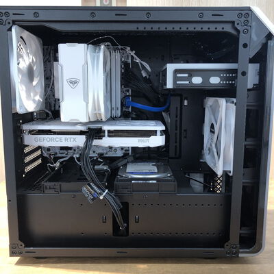 【姫路店】中古  GALLERIA RM7C-R47-WH(Core i7-14700/32GB/SSD1TB+HDD4TB/BD/RTX4070 12GB/W11H) 4740001362 
