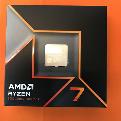 【なんば店】中古  AMD Ryzen 7 9700X (AM5/3.8GHz/40M/C8/T16/65W) 169022 