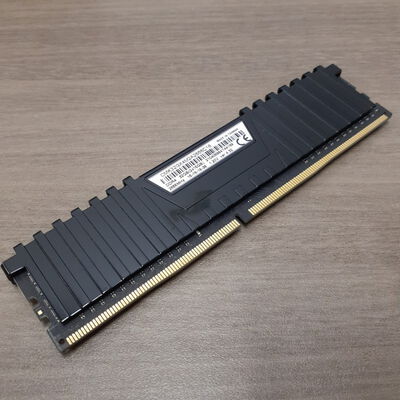 【鹿児島店】中古  PC4-21300 16GB デスクトップ用 135638 