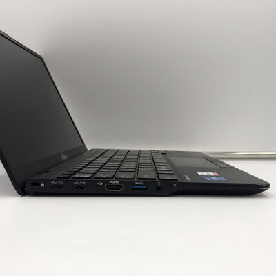 【福井日之出店】中古  FUJITSU U9311/F(i5-1135G7/8GB/SSD128GB/W11P) 5200000914 