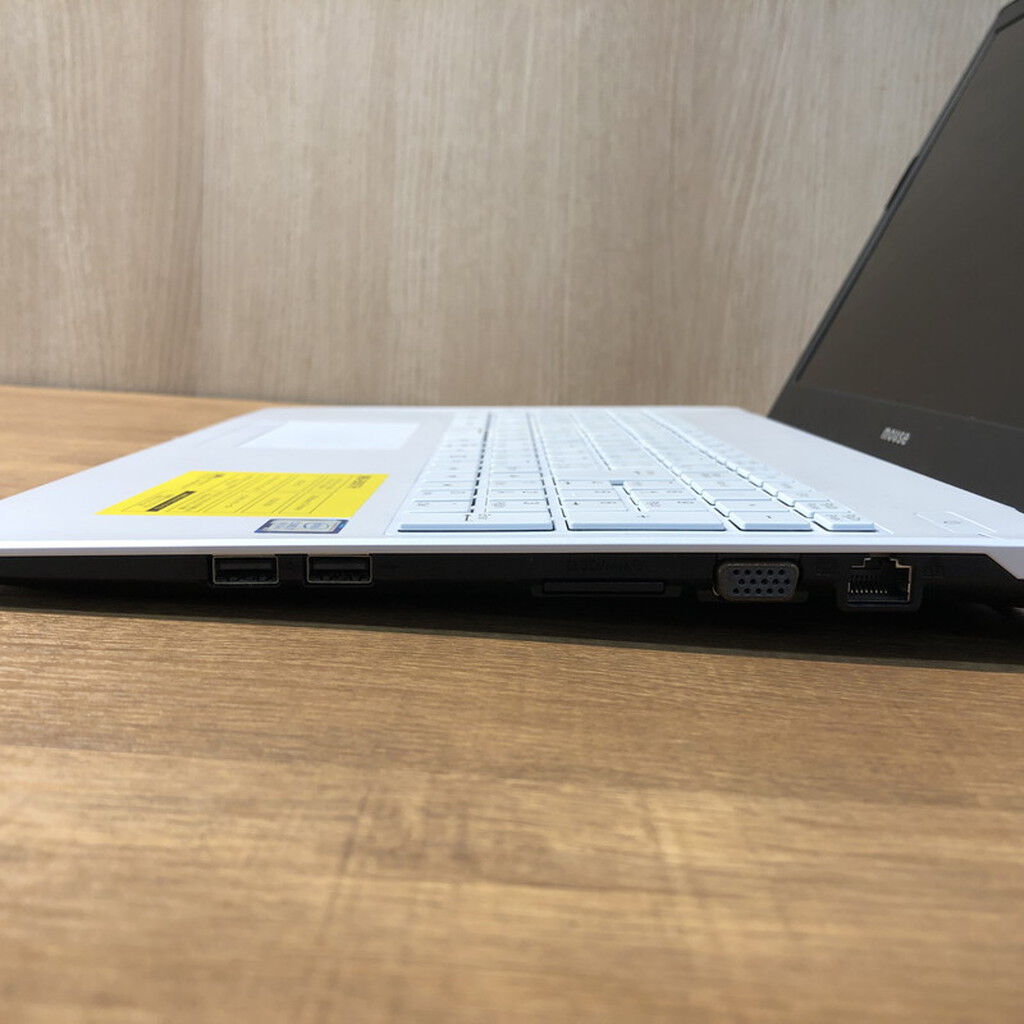 mouse m-Book 第8世代 マウスコンピューター MB-B507H-A 8550U i7 Core
