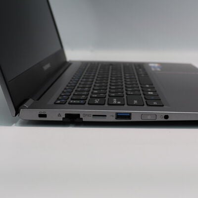 【札幌店】中古  THIRDWAVE F-14RP5(i5-1335U/16GB/SSD512GB/なし/14/1920x1080/W11H) 3210015466 